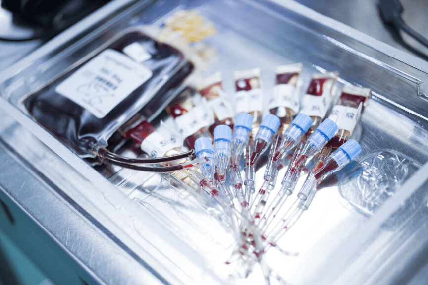 干细胞在儿童疾病中的临床应用与前景展望