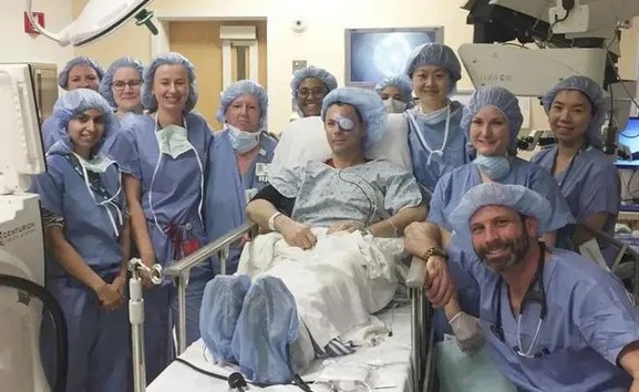 美国完成自体眼角膜干细胞重建，患者受伤5年后重见光明！